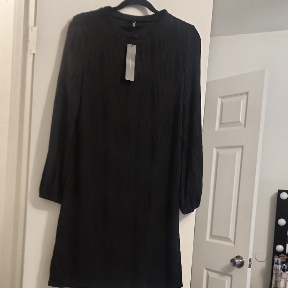 Elegant Black Long Sleeve Dress